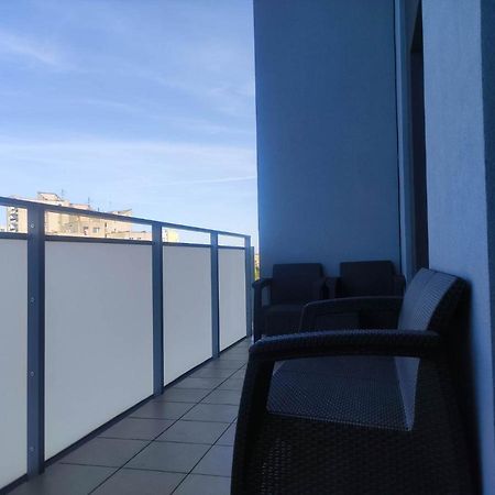 Apartamenty Metro Targowek 27 Warszawa Eksteriør bilde
